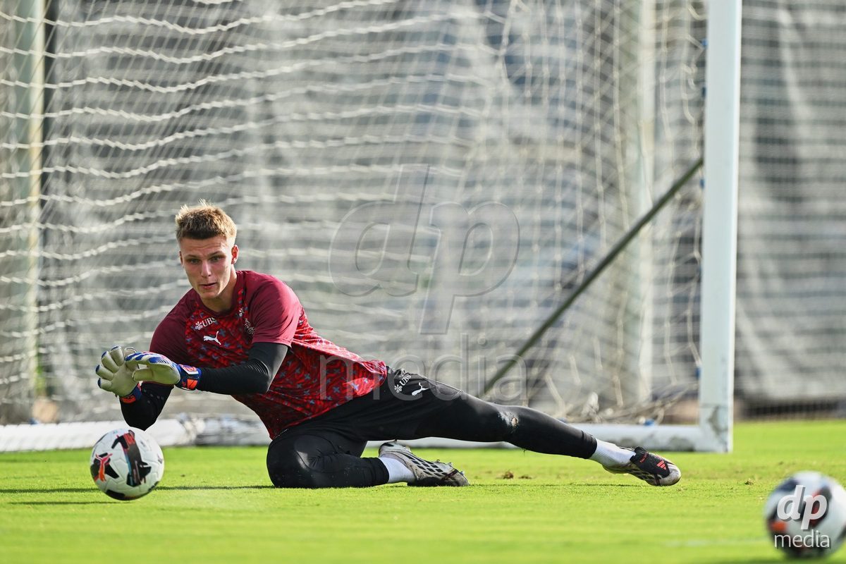OLIVA NOVA, SPAIN - SEPTEMBER 28: Henrik Fehr Goalkeeper of Switzerland during the International Friendly match between Switzerland U17 and Sweden U17 at Oliva Nova Sports Center on September 28, 2026 in Oliva Nova, Spain.