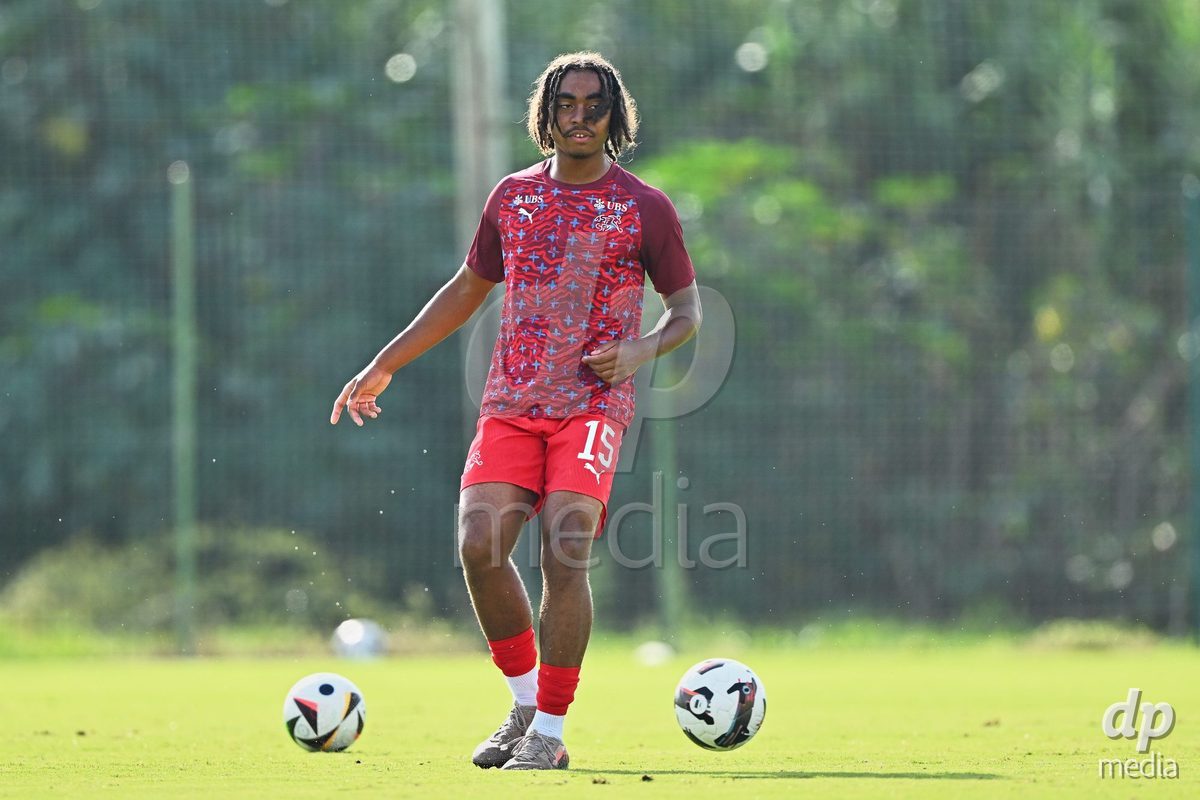 OLIVA NOVA, SPAIN - SEPTEMBER 28: Leon White of Switzerland during the International Friendly match between Switzerland U17 and Sweden U17 at Oliva Nova Sports Center on September 28, 2026 in Oliva Nova, Spain.