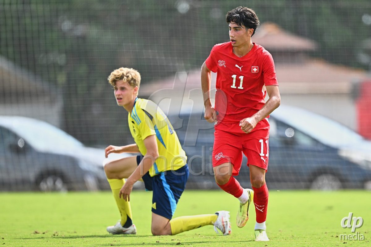 OLIVA NOVA, SPAIN - SEPTEMBER 28: Erden Arslan Kaan of Switzerland during the International Friendly match between Switzerland U17 and Sweden U17 at Oliva Nova Sports Center on September 28, 2026 in Oliva Nova, Spain.