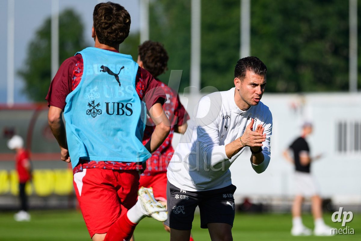 KOSMONSY, CZECH REPUBLIC - SEPTEMBER 28: Assistent Francesco Azzarito during warm up before the International Friendly match between Czech Republic U18 and Switzerland U18 on September 28, 2026 in Kosmonsy, Czech Republic.