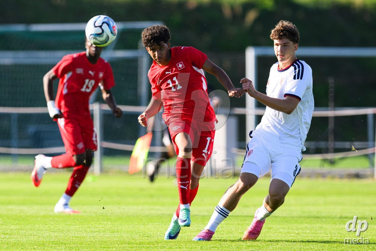KOSMONSY, CZECH REPUBLIC - SEPTEMBER 28: Jean Doucoure of Switzerland (left) and Vitezslav Badura of Czechia during the International Friendly match between Czech Republic U18 and Switzerland U18 on September 28, 2026 in Kosmonsy, Czech Republic.