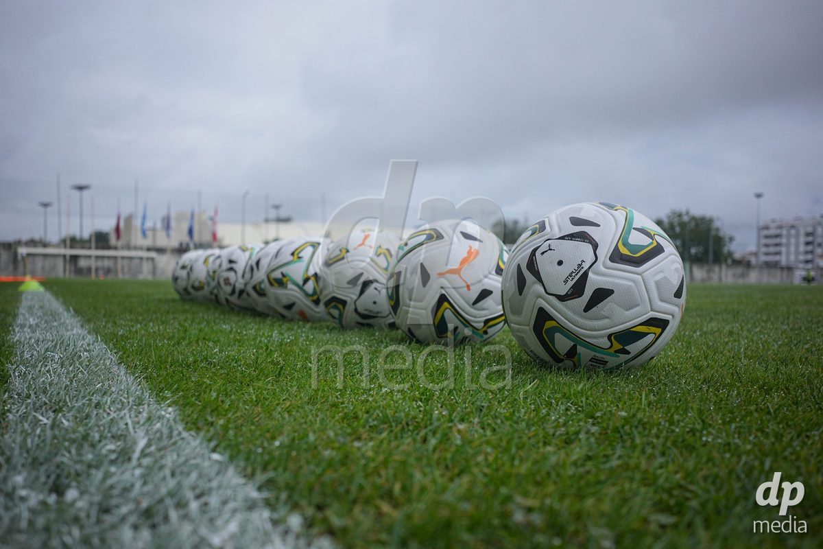 MEALHADA, PORTUGAL - SEPTEMBER 30: A detailed view of the match balls prior to the match. during the International Friendly match between Denmark U17 and Qatar U17 at Estadio Municipal Dr. Americo Couto on September 30, 2026 in Mealhada, Portugal.