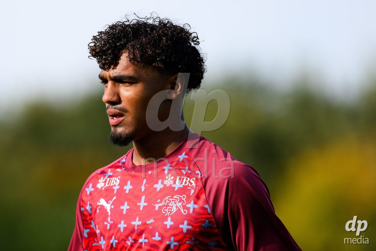 KOSMONSY, CZECH REPUBLIC - SEPTEMBER 30: Ryan Taouriti of Switzerland during warm up before the International Friendly match between Switzerland U18 and Greece U18 on September 30, 2026 in Kosmonsy, Czech Republic.
