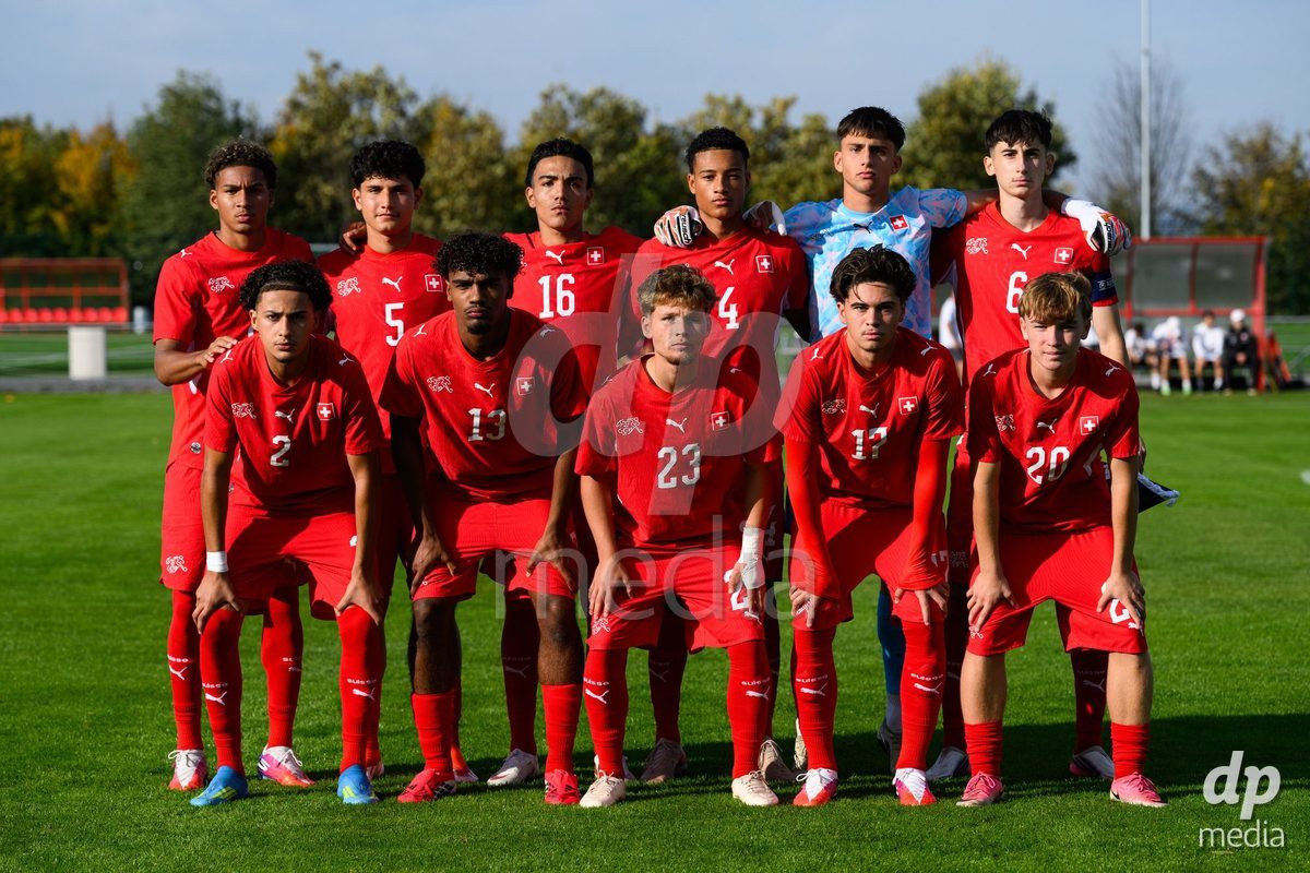KOSMONSY, CZECH REPUBLIC - SEPTEMBER 30: The Swiss team during the International Friendly match between Switzerland U18 and Greece U18 on September 30, 2026 in Kosmonsy, Czech Republic.