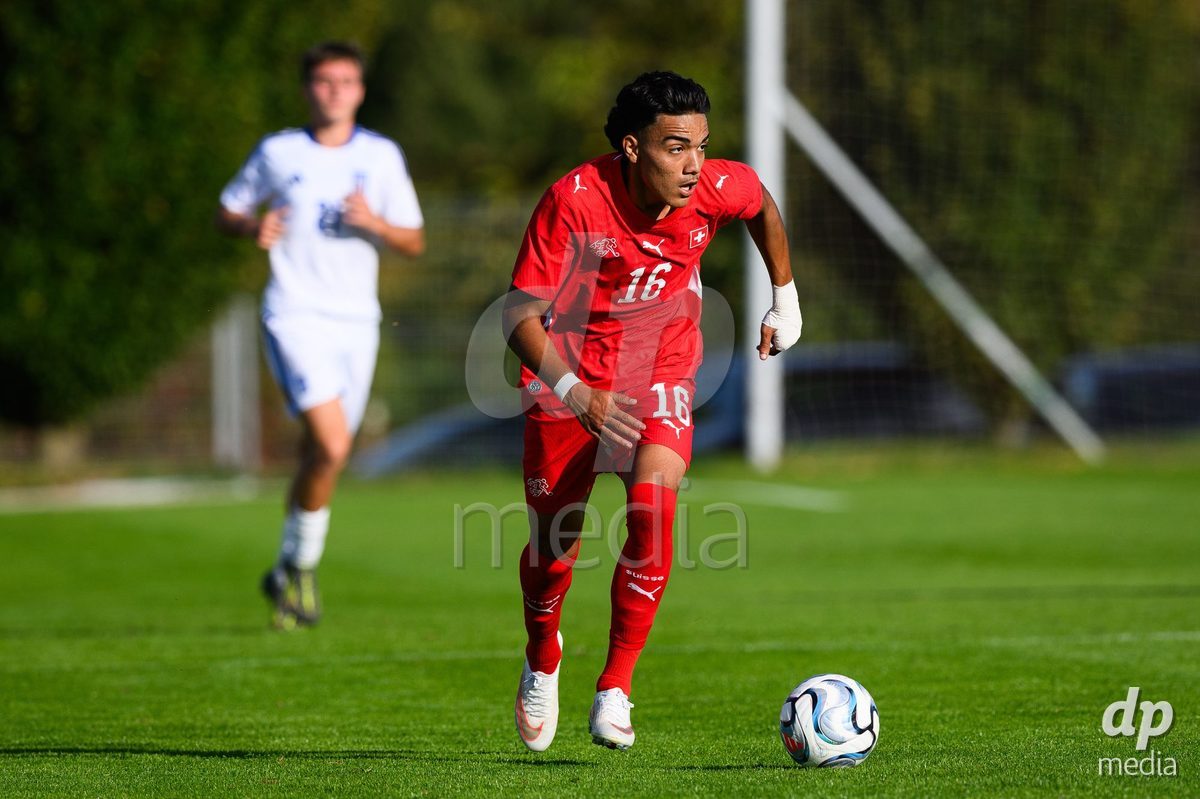 KOSMONSY, CZECH REPUBLIC - SEPTEMBER 30: Aaron Davis of Switzerland during the International Friendly match between Switzerland U18 and Greece U18 on September 30, 2026 in Kosmonsy, Czech Republic.