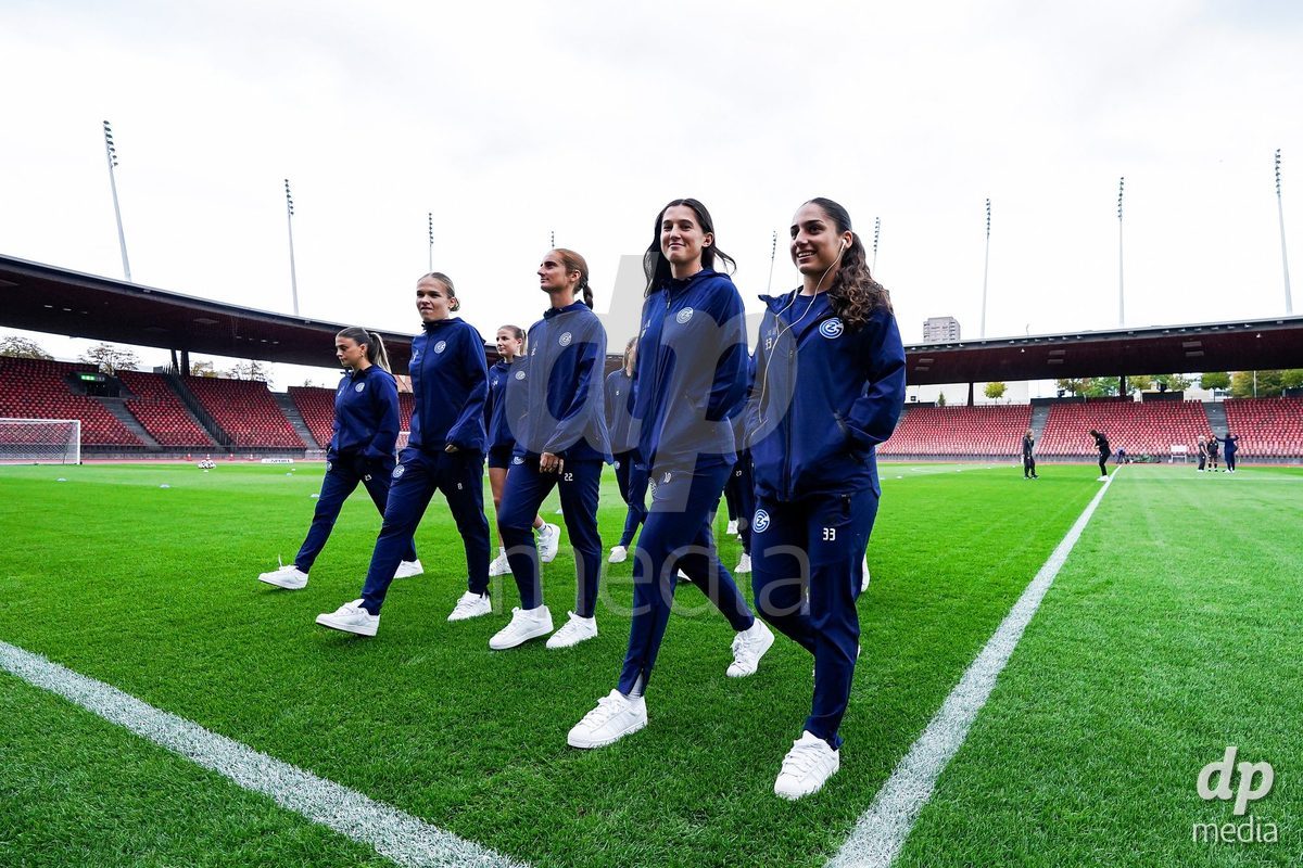 ZURICH, SWITZERLAND - OCTOBER 2: Players of GC at arrival in the stadium prior to the AXA Women's Super League match between GC Frauenfussball and FC Zurich at Letzigrund on October 2, 2026 in Zurich, Switzerland.