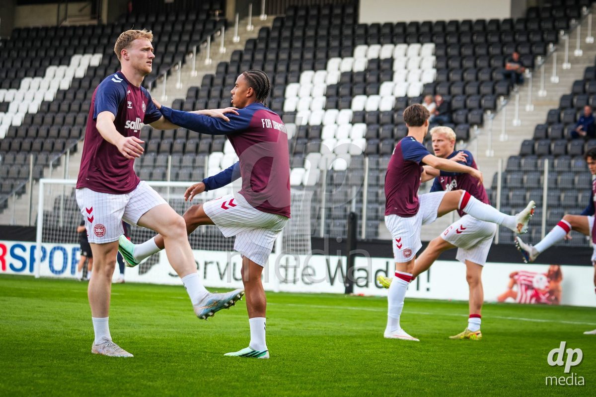 VIENNA, AUSTRIA - OCTOBER 2: Warm up during the UEFA European Qualifiers match between Austria U21 and Denmark U21 at Wiener Sport-Club Stadion on October 2, 2026 in Vienna, Austria.