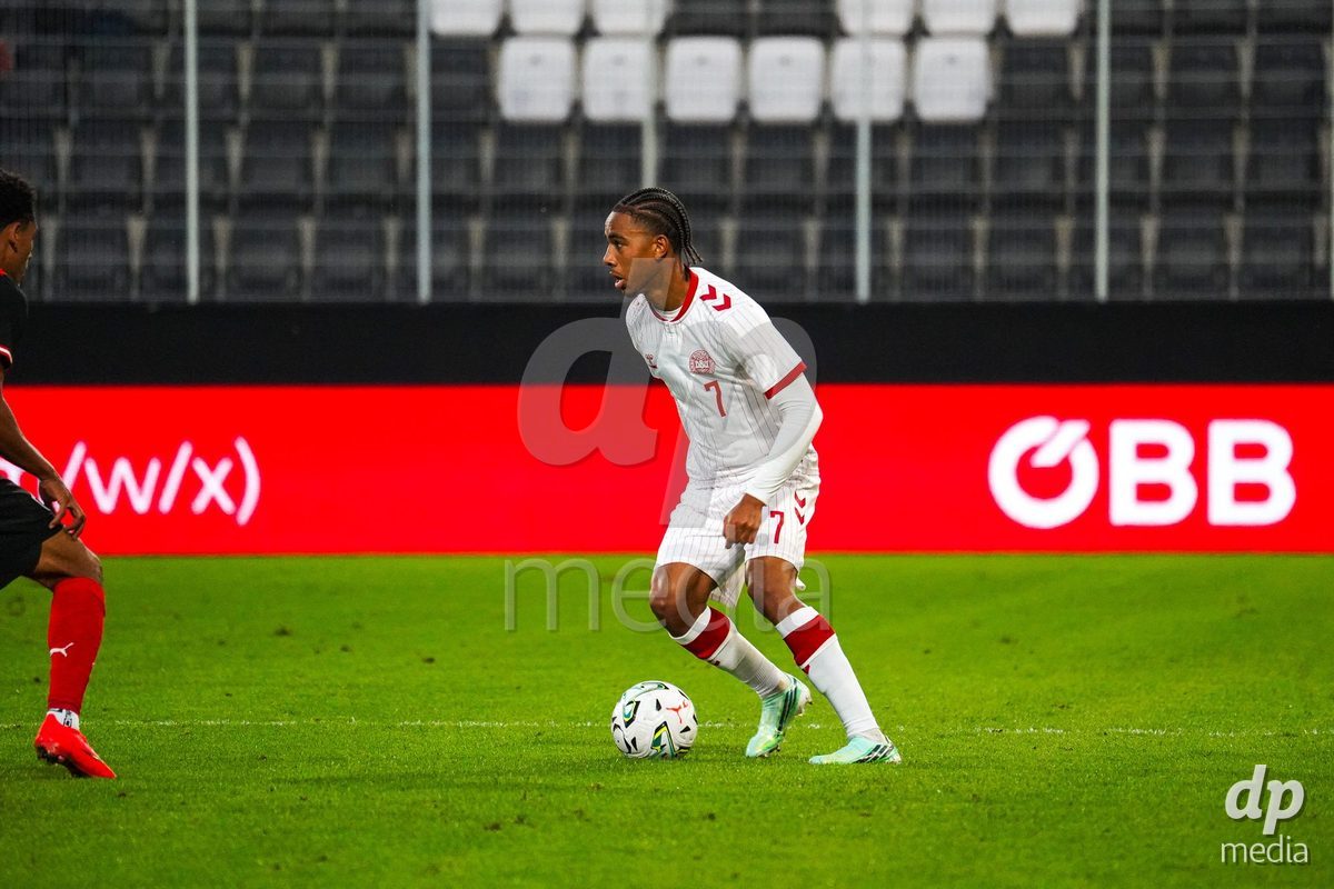 VIENNA, AUSTRIA - OCTOBER 2: Noah Nartey (Dänemark U21, 7) during the UEFA European Qualifiers match between Austria U21 and Denmark U21 at Wiener Sport-Club Stadion on October 2, 2026 in Vienna, Austria.