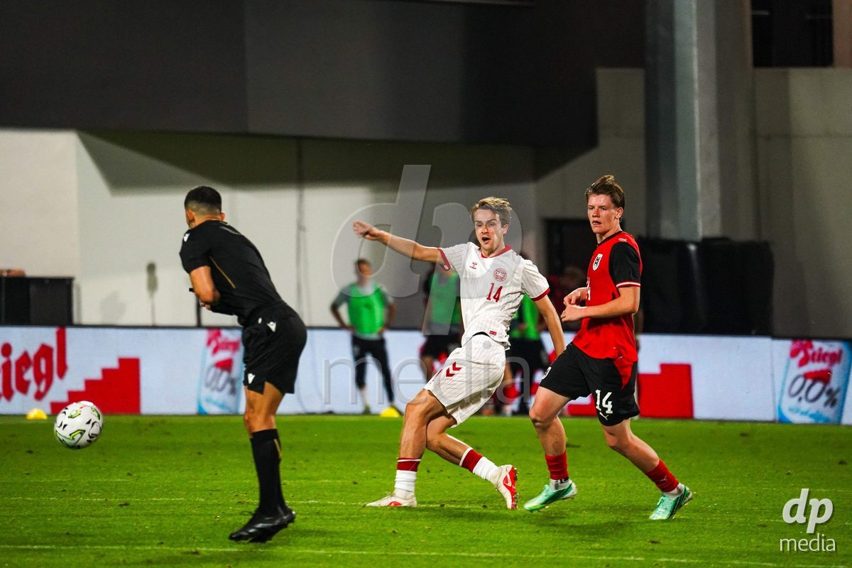 VIENNA, AUSTRIA - OCTOBER 2: William Clem (Dänemark U21, 14) during the UEFA European Qualifiers match between Austria U21 and Denmark U21 at Wiener Sport-Club Stadion on October 2, 2026 in Vienna, Austria.