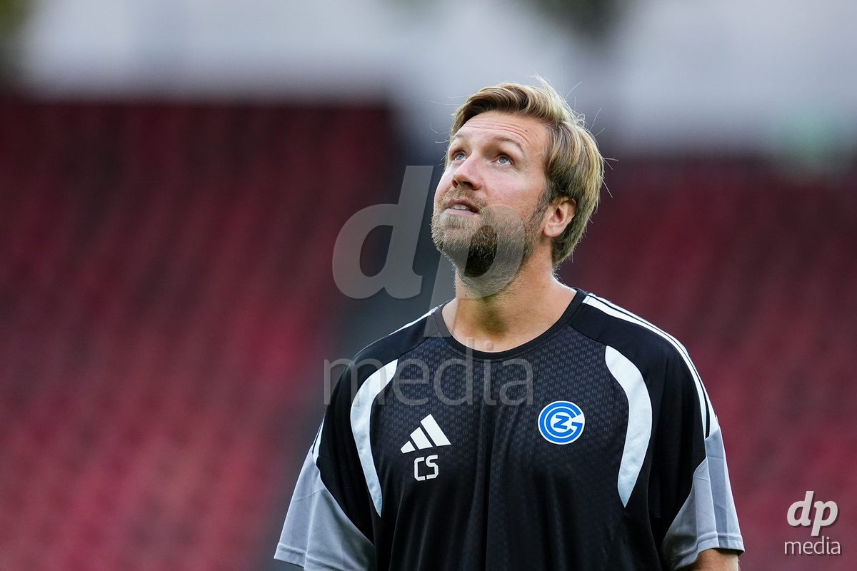 ZURICH, SWITZERLAND - OCTOBER 2: ChristophSchliewe (Head of Performance) ahead of the AXA Women's Super League match between GC Frauenfussball and FC Zurich at Letzigrund on October 2, 2026 in Zurich, Switzerland.