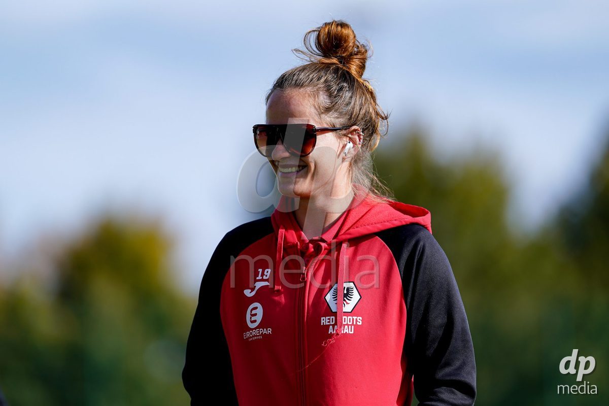 RAPPERSWIL, SWITZERLAND - OCTOBER 3: Tabea Dorothee Maria Schütt of FC Aarau Frauen arrival prior to the AXA Women's Super League match between FC Rapperswil-Jona and FC Aarau Frauen at Grunfeld on October 3, 2026 in Rapperswil, Switzerland.
