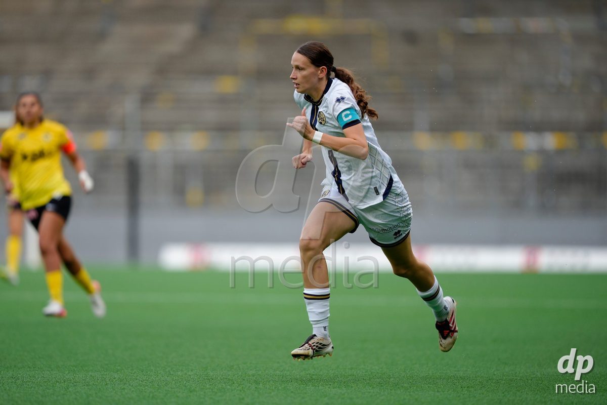 BERN, SWITZERLAND - OCTOBER 3: Lena Walti (3 FCL) during the AXA Women's Super League match between BSC YB Frauen and FC Luzern at Wankdorf Stadion on October 3, 2026 in Bern, Switzerland.