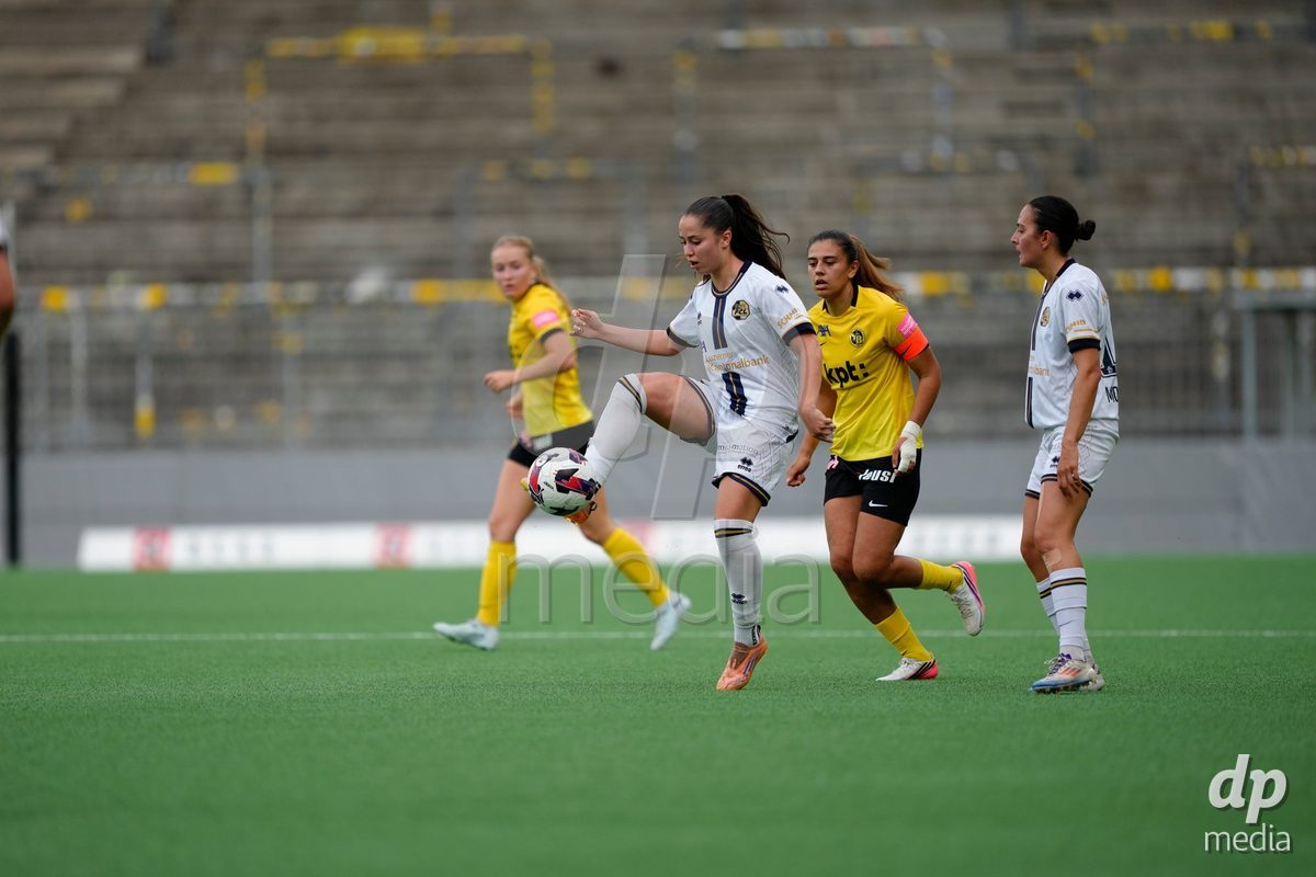BERN, SWITZERLAND - OCTOBER 3: Melissa Rondalli (21 FCL) against Stephanie Waeber (10 YB Frauen) during the AXA Women's Super League match between BSC YB Frauen and FC Luzern at Wankdorf Stadion on October 3, 2026 in Bern, Switzerland.