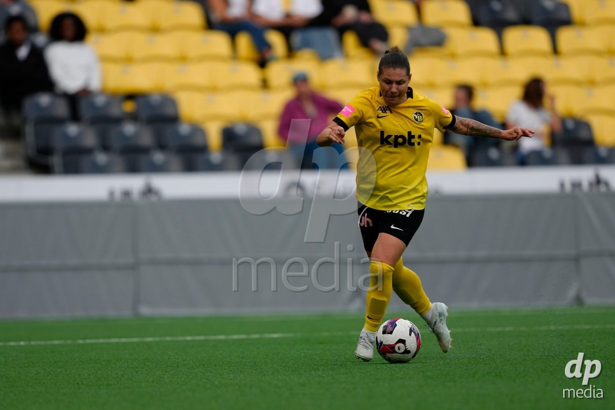 BERN, SWITZERLAND - OCTOBER 3: Ramona Bachmann (17 YB Frauen) during the AXA Women's Super League match between BSC YB Frauen and FC Luzern at Wankdorf Stadion on October 3, 2026 in Bern, Switzerland.