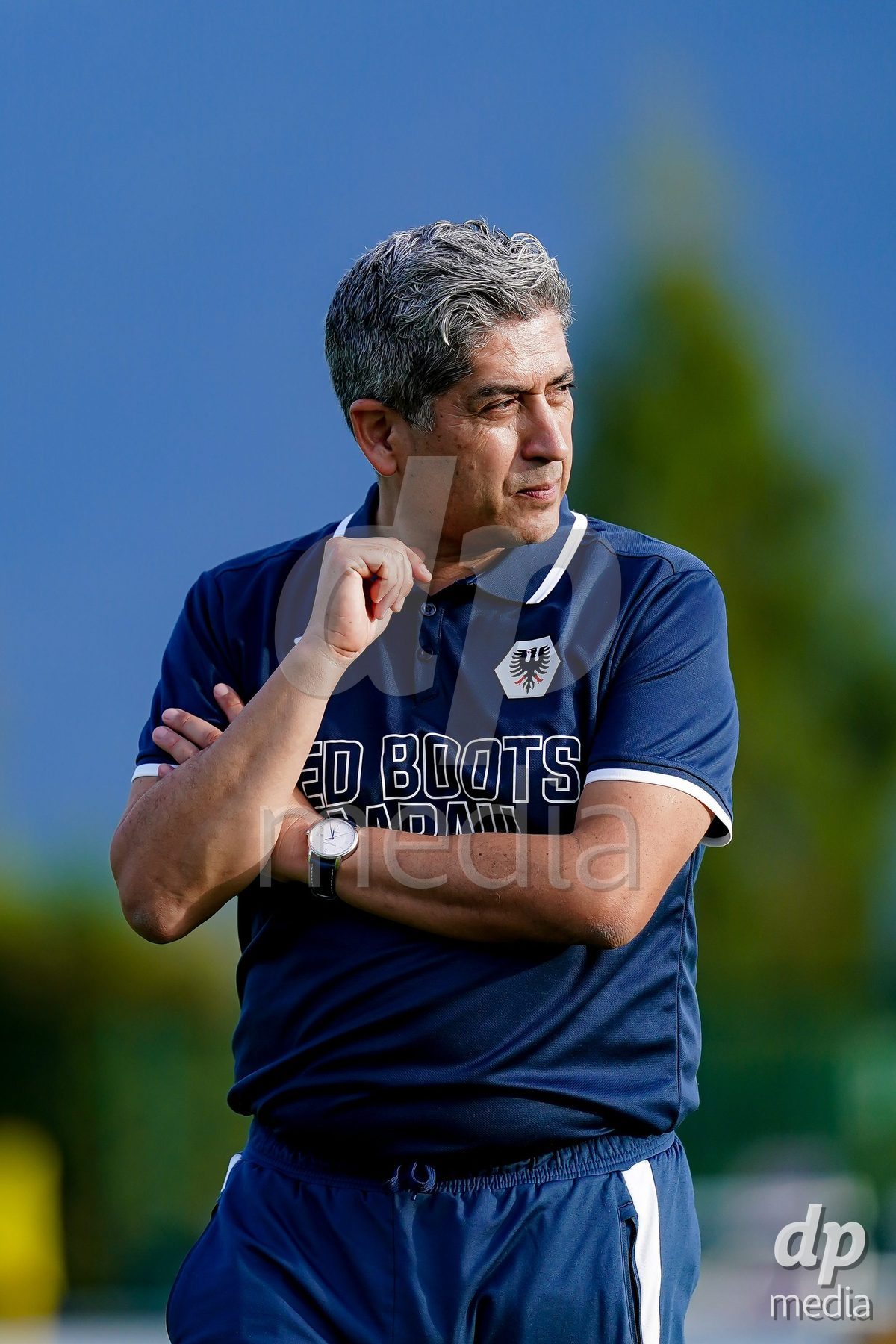 RAPPERSWIL, SWITZERLAND - OCTOBER 3: Eduardo Barrera (Head Coach FC Aarau Frauen) during the AXA Women's Super League match between FC Rapperswil-Jona and FC Aarau Frauen at Grunfeld on October 3, 2026 in Rapperswil, Switzerland.