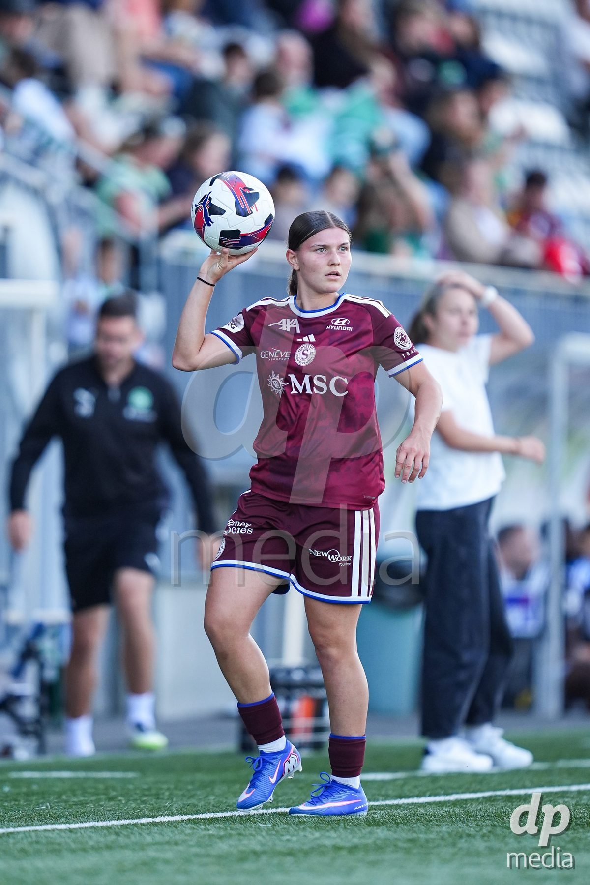 WIL, SWITZERLAND - OCTOBER 4: Chiara Wallin of Servette FC Chenois Feminin throw in during the AXA Women's Super League match between FC St. Gallen 1879 and Servette FC Chenois Feminin at Lidl Sportpark on October 4, 2026 in Wil, Switzerland.