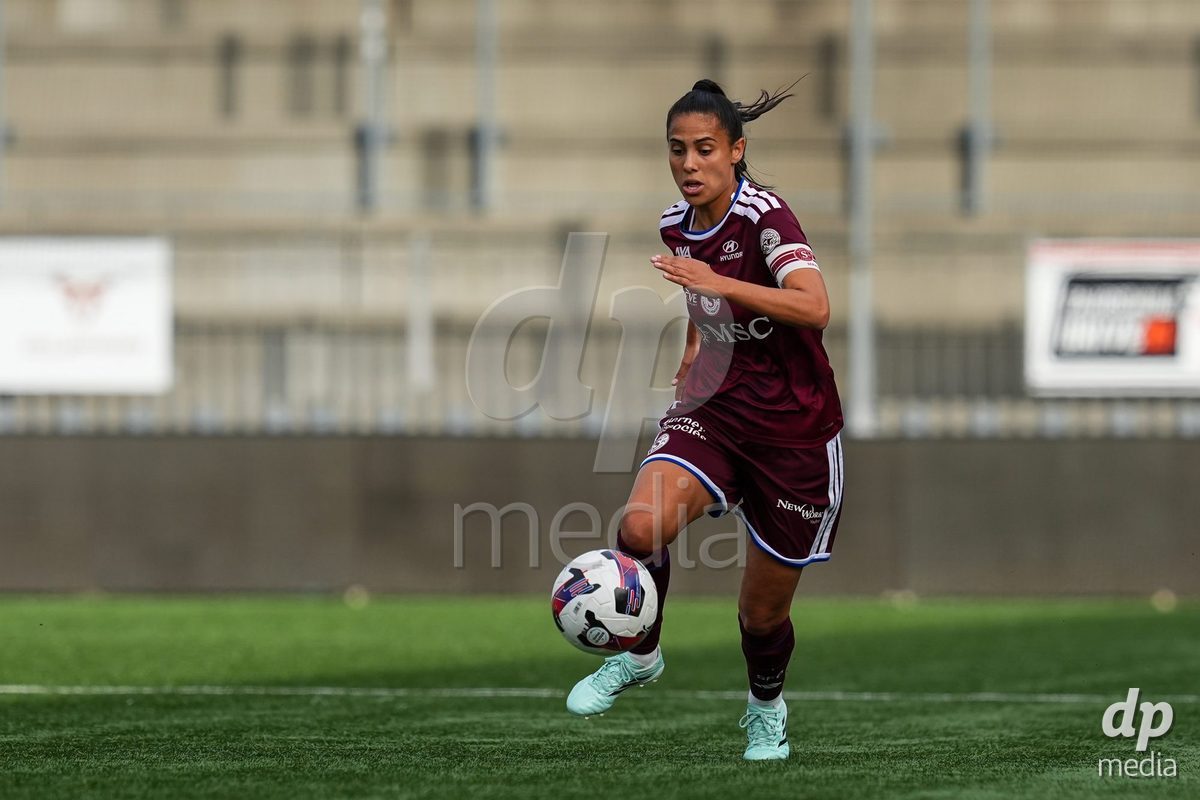 WIL, SWITZERLAND - OCTOBER 4: Daina Bourma of Servette FC Chenois Feminin controls the ball during the AXA Women's Super League match between FC St. Gallen 1879 and Servette FC Chenois Feminin at Lidl Sportpark on October 4, 2026 in Wil, Switzerland.