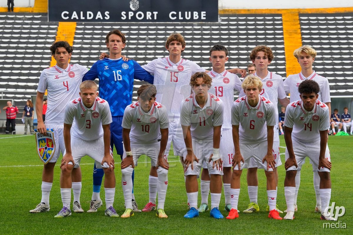 CALDAS DA RAINHA, PORTUGAL - OCTOBER 6: Denmark starting eleven posing for a team photo prior to the International Friendly match between Romania U16 and Denmark U16 at Campo da Mata on October 6, 2026 in Caldas da Rainha, Portugal.