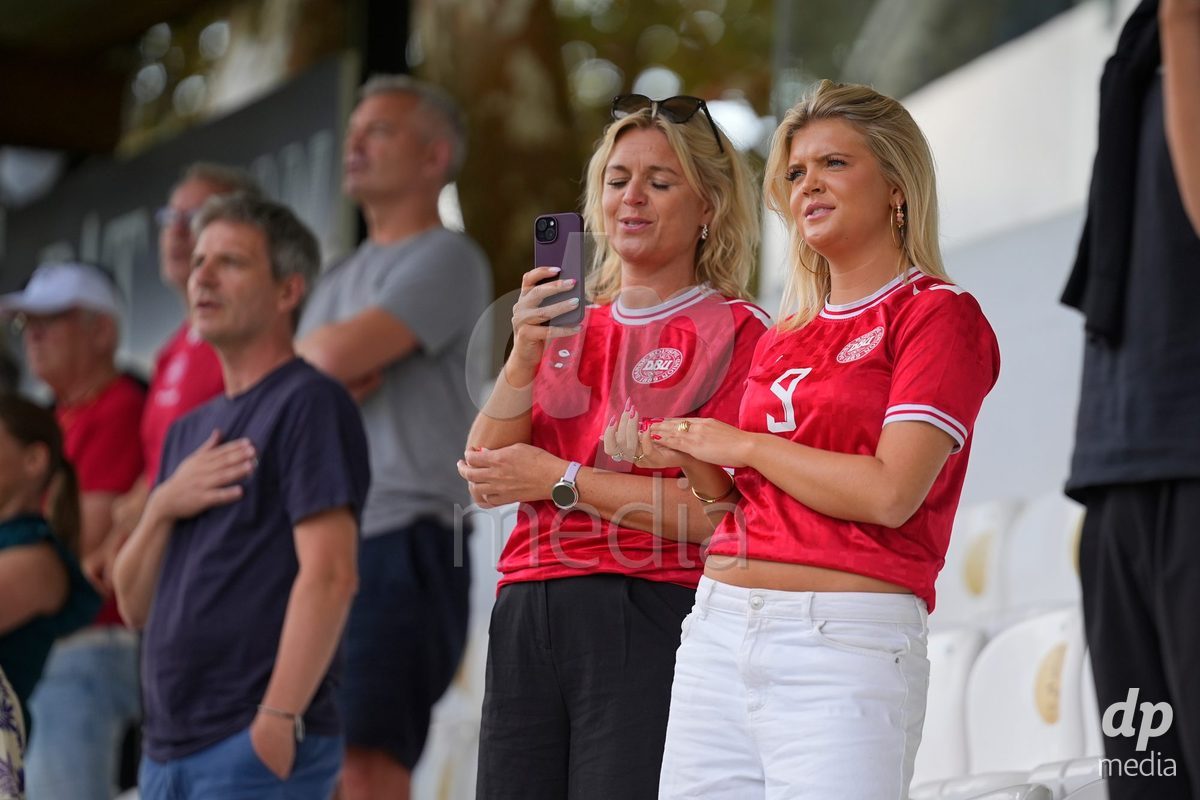 CALDAS DA RAINHA, PORTUGAL - OCTOBER 6: Denmark fans during the International Friendly match between Romania U16 and Denmark U16 at Campo da Mata on October 6, 2026 in Caldas da Rainha, Portugal.