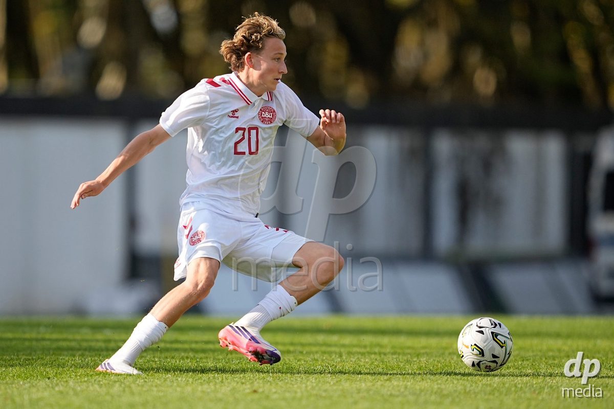 CALDAS DA RAINHA, PORTUGAL - OCTOBER 6: William Friis of Denmark during the International Friendly match between Romania U16 and Denmark U16 at Campo da Mata on October 6, 2026 in Caldas da Rainha, Portugal.