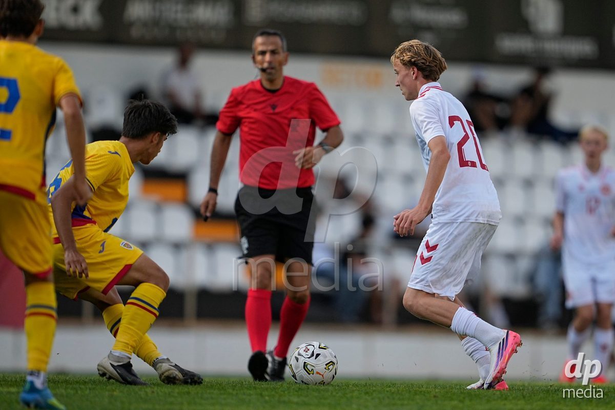CALDAS DA RAINHA, PORTUGAL - OCTOBER 6: William Friis of Denmark during the International Friendly match between Romania U16 and Denmark U16 at Campo da Mata on October 6, 2026 in Caldas da Rainha, Portugal.