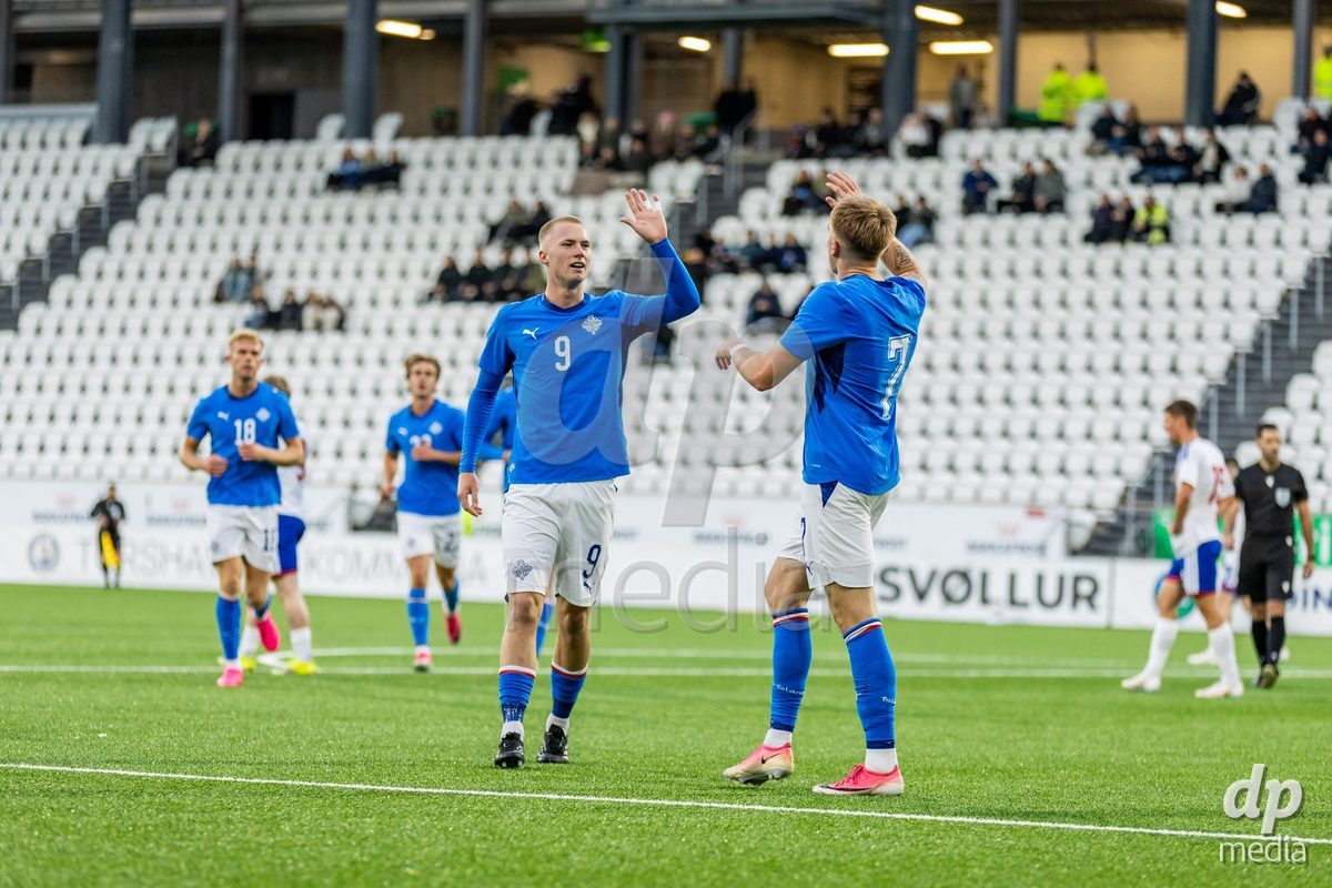 TORSHAVN, FAROE ISLANDS - OCTOBER 6: Daníel Tristan Guðjohnsen of Iceland and Benoný Breki Andrésson during the UEFA European Qualifiers match between Faroe Islands U21 and Iceland U21 at Torsvollur on October 6, 2026 in Torshavn, Faroe Islands.