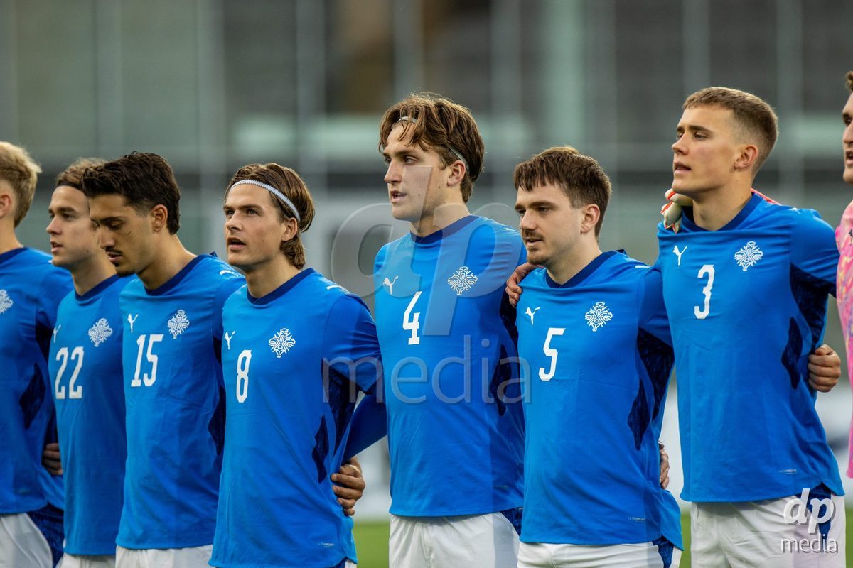 TORSHAVN, FAROE ISLANDS - OCTOBER 6: Iceland's national anthem during the UEFA European Qualifiers match between Faroe Islands U21 and Iceland U21 at Torsvollur on October 6, 2026 in Torshavn, Faroe Islands.