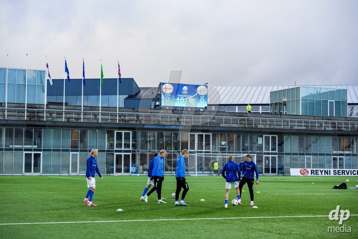 TORSHAVN, FAROE ISLANDS - OCTOBER 6: warm up during the UEFA European Qualifiers match between Faroe Islands U21 and Iceland U21 at Torsvollur on October 6, 2026 in Torshavn, Faroe Islands.