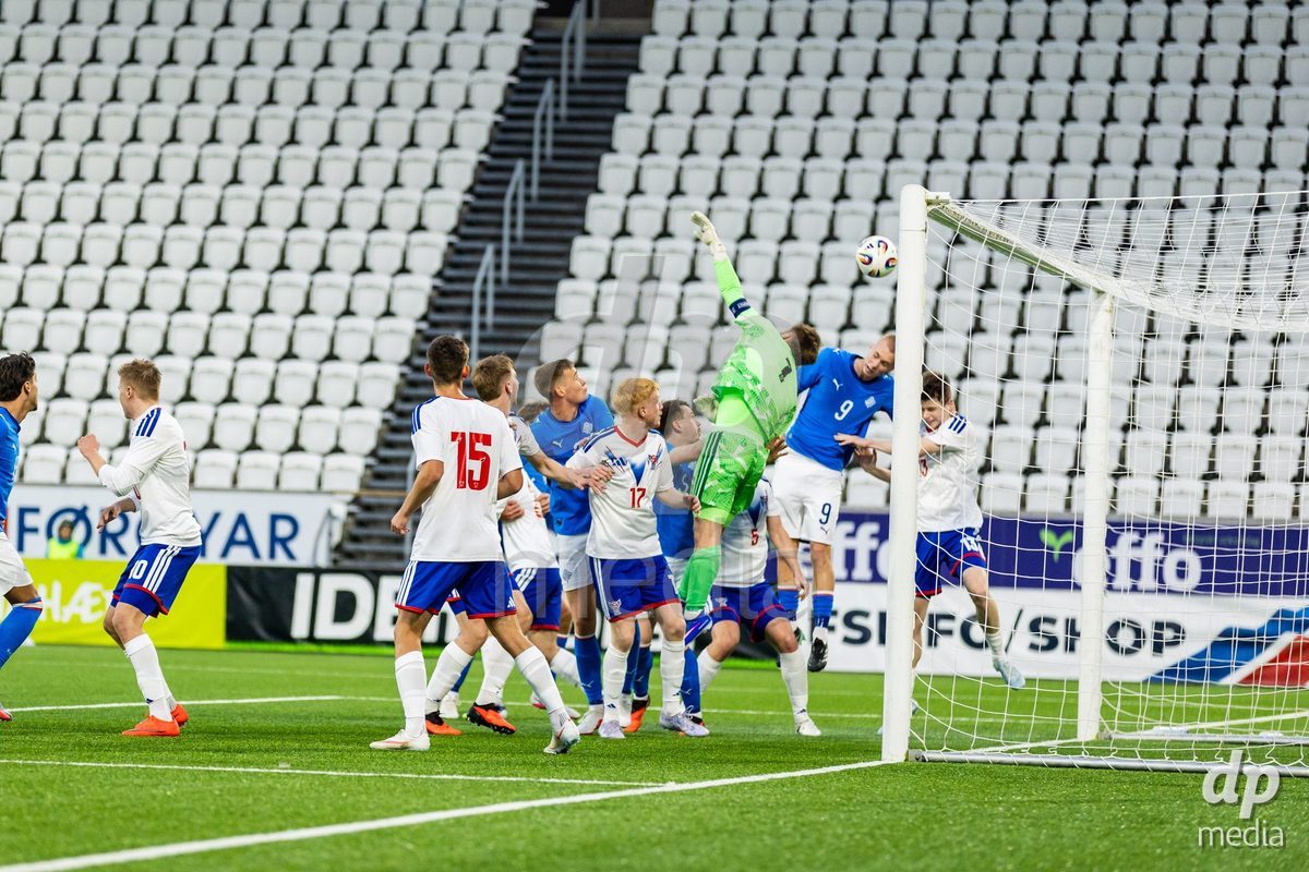 TORSHAVN, FAROE ISLANDS - OCTOBER 6: players of Iceland during the UEFA European Qualifiers match between Faroe Islands U21 and Iceland U21 at Torsvollur on October 6, 2026 in Torshavn, Faroe Islands.