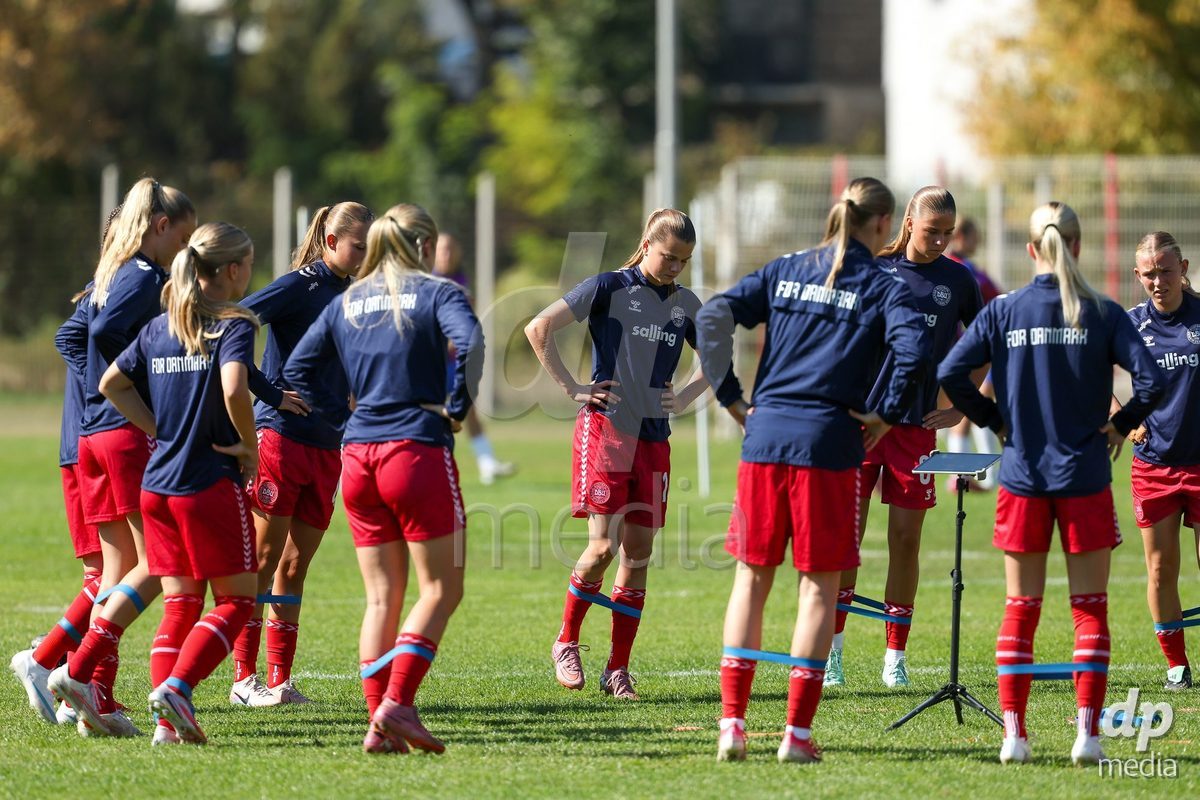 KAKANJ, BOSNIA AND HERZEGOVINA - OCTOBER 7: Team of Denmark during the UEFA Womens European Under-19 Qualifier match between England and Denmark at Mladost Stadium on October 7, 2026 in Kakanj, Bosnia and Herzegovina.