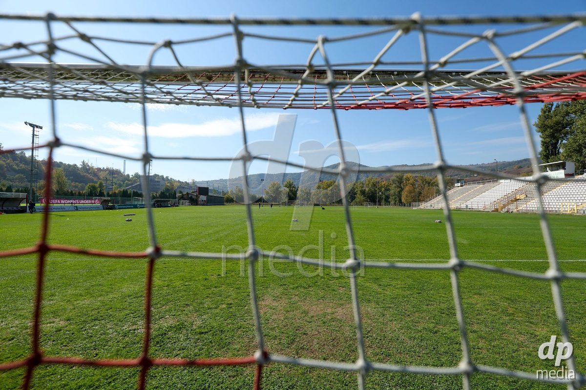 KAKANJ, BOSNIA AND HERZEGOVINA - OCTOBER 7: UEFA Womens European Under-19 Qualifier match between England and Denmark at Mladost Stadium on October 7, 2026 in Kakanj, Bosnia and Herzegovina.