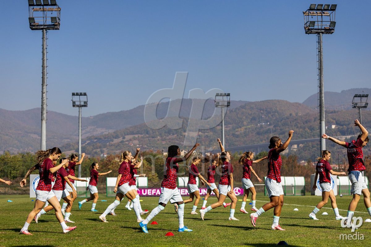 ZENICA, BOSNIA AND HERZEGOVINA - OCTOBER 7: Team of Switzerland during the UEFA Womens European Under-19 Qualifier match between Switzerland and Bosnia and Herzegovina at FF BH Football Training Centre on October 7, 2026 in Zenica, Bosnia and Herzegovina.