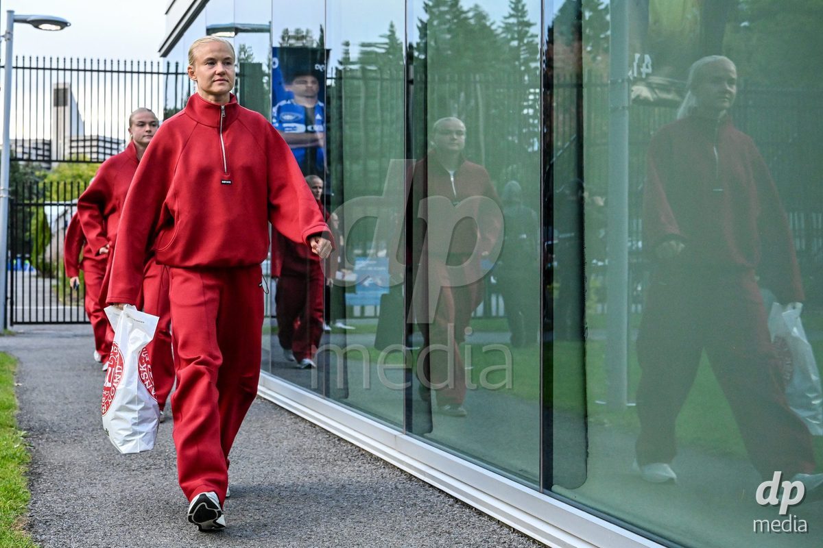 MONTREAL, CANADA - OCTOBER 9: Players of Denmark arrive at the venue prior to the International Women's Friendly football match between Canada and Denmark at Stade Saputo on October 9, 2026 in Montreal, Canada.