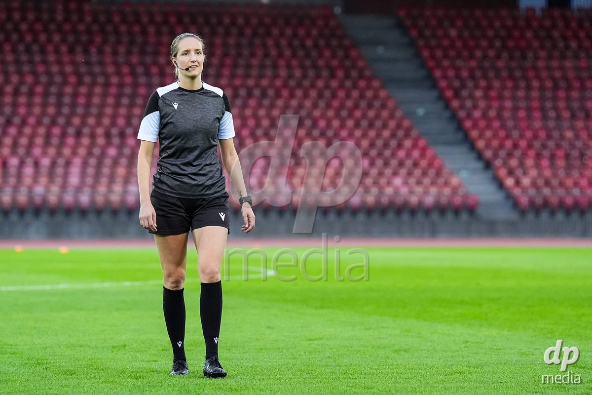 ZURICH, SWITZERLAND - OCTOBER 2: Referee Nadine Reichmuth loosk on during the AXA Women's Super League match between GC Frauenfussball and FC Zurich at Letzigrund on October 2, 2026 in Zurich, Switzerland.