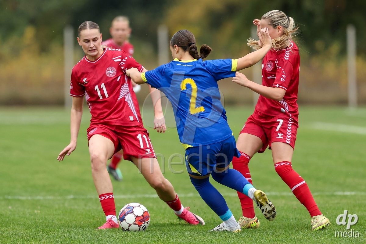KAKANJ, BOSNIA AND HERZEGOVINA - OCTOBER 10: Andrea Thierry of Denmark and Nellie Mulvad Gejel of Denmark during the UEFA Womens European Under-19 Qualifier match between Denmark and Bosnia and Herzegovina at Mladost Stadium on October 10, 2026 in Kakanj, Bosnia and Herzegovina. Photo: Armin Durgut/Pixsell/DP Media