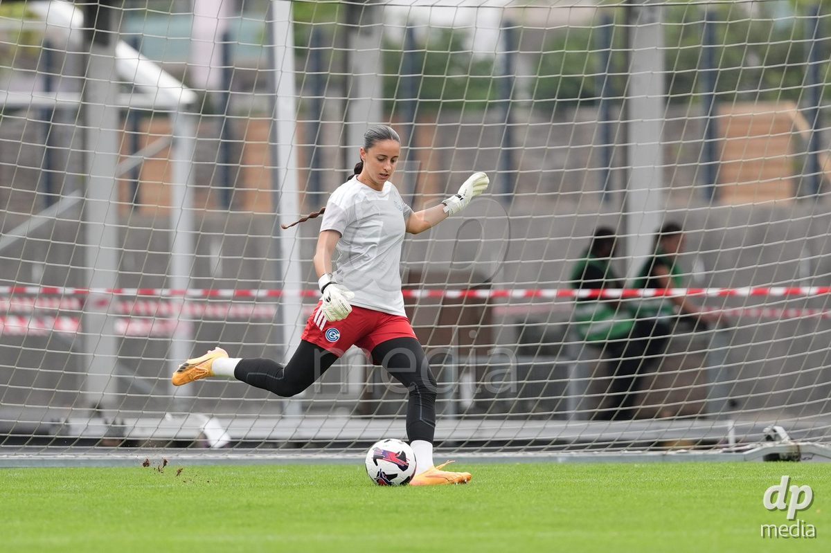 Schweiz: AXA Women's Super League 2026/2027, GC Frauenfussball vs FC Rapperswil-Jona - Stadion Letzigrund, Zürich: Torhüterin jimena vicario casal (1 Grasshoppers)