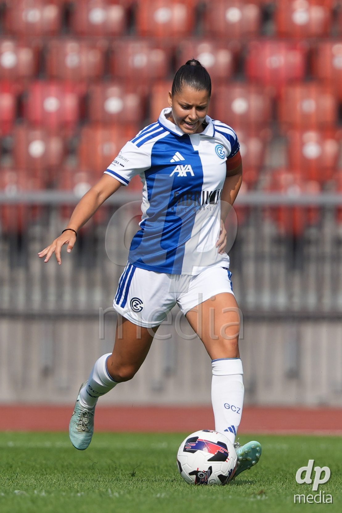 Schweiz: AXA Women's Super League 2026/2027, GC Frauenfussball vs FC Rapperswil-Jona - Stadion Letzigrund, Zürich: Luna Lempérière - Luna Lemperiere (6 Grasshoppers)