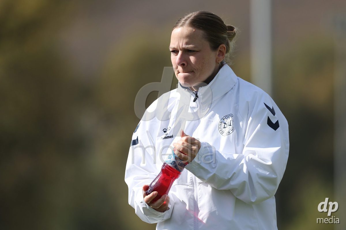 KAKANJ, BOSNIA AND HERZEGOVINA - OCTOBER 13: Head Coach of Denmark Kristine Pedersen during the UEFA Womens European Under-19 Qualifier match between Denmark and Switzerland at Mladost Stadium on October 13, 2026 in Kakanj, Bosnia and Herzegovina. Photo: Armin Durgut/Pixsell/DP Media