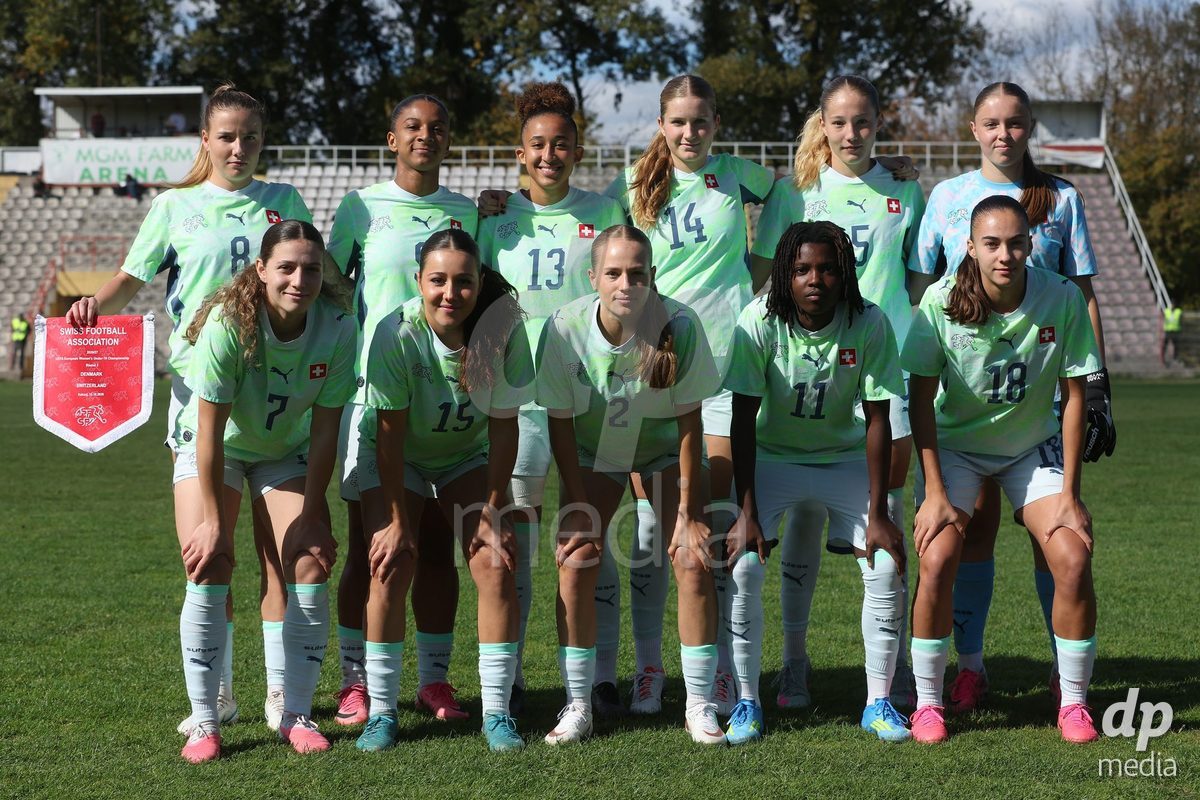 KAKANJ, BOSNIA AND HERZEGOVINA - OCTOBER 13: Players of Switzerland line up for team photo during the UEFA Womens European Under-19 Qualifier match between Denmark and Switzerland at Mladost Stadium on October 13, 2026 in Kakanj, Bosnia and Herzegovina. Photo: Armin Durgut/Pixsell/DP Media