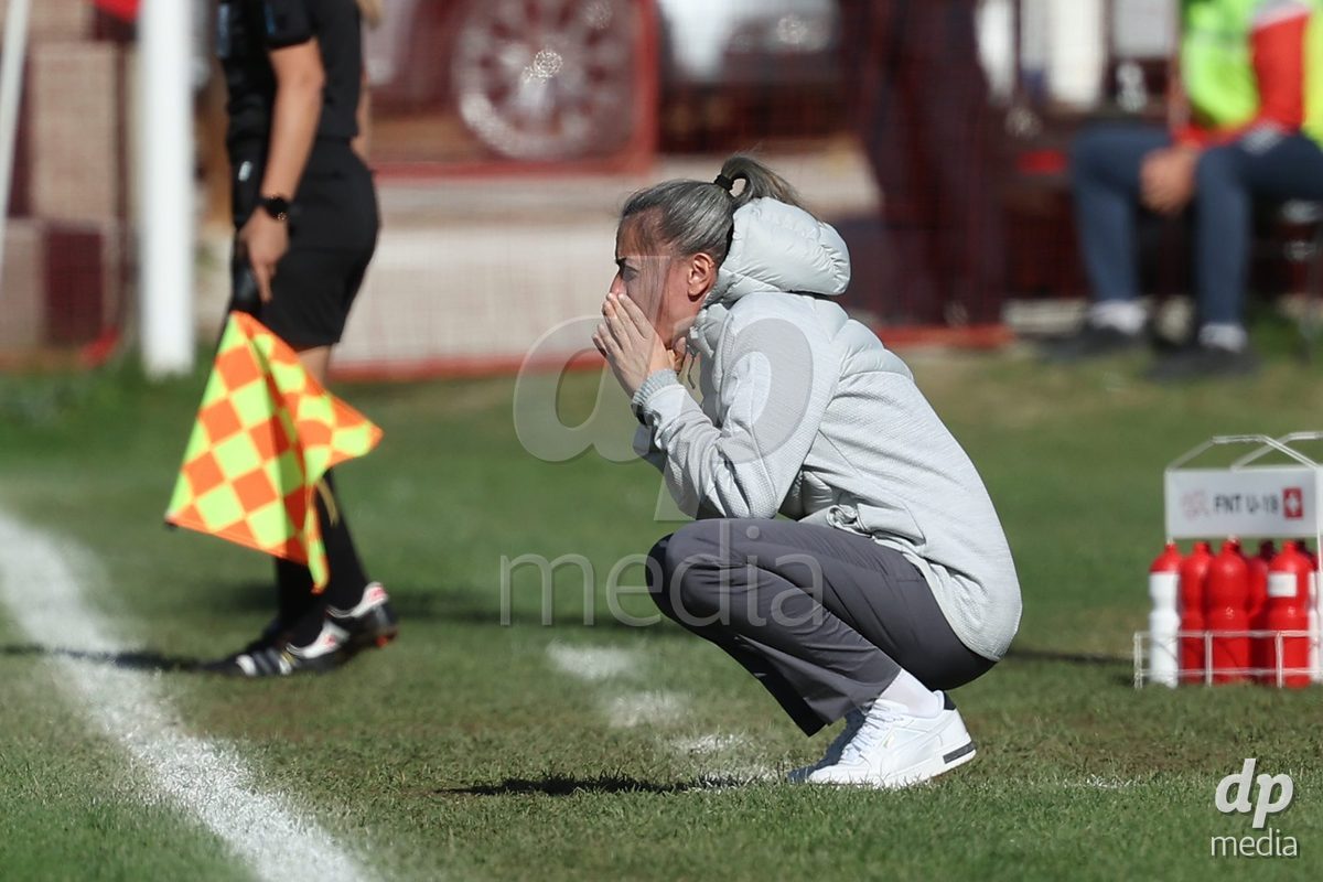 KAKANJ, BOSNIA AND HERZEGOVINA - OCTOBER 13: Head Coach of Switzerland Veronica Maglia during the UEFA Womens European Under-19 Qualifier match between Denmark and Switzerland at Mladost Stadium on October 13, 2026 in Kakanj, Bosnia and Herzegovina. Photo: Armin Durgut/Pixsell/DP Media