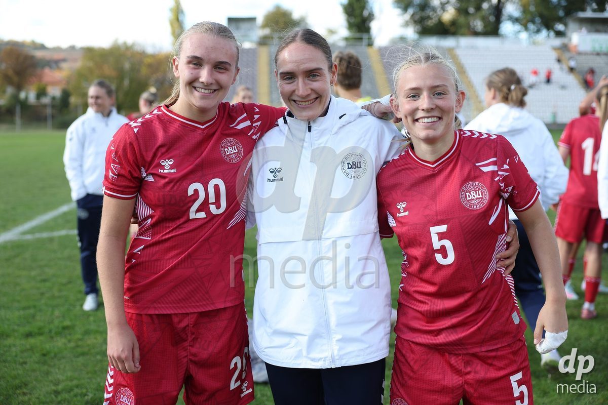 KAKANJ, BOSNIA AND HERZEGOVINA - OCTOBER 13: Nikoline Nielsen of Denmark and Astrid Engsig-Karup of Denmark pose for a photo after the UEFA Womens European Under-19 Qualifier match between Denmark and Switzerland at Mladost Stadium on October 13, 2026 in Kakanj, Bosnia and Herzegovina. Photo: Armin Durgut/Pixsell/DP Media