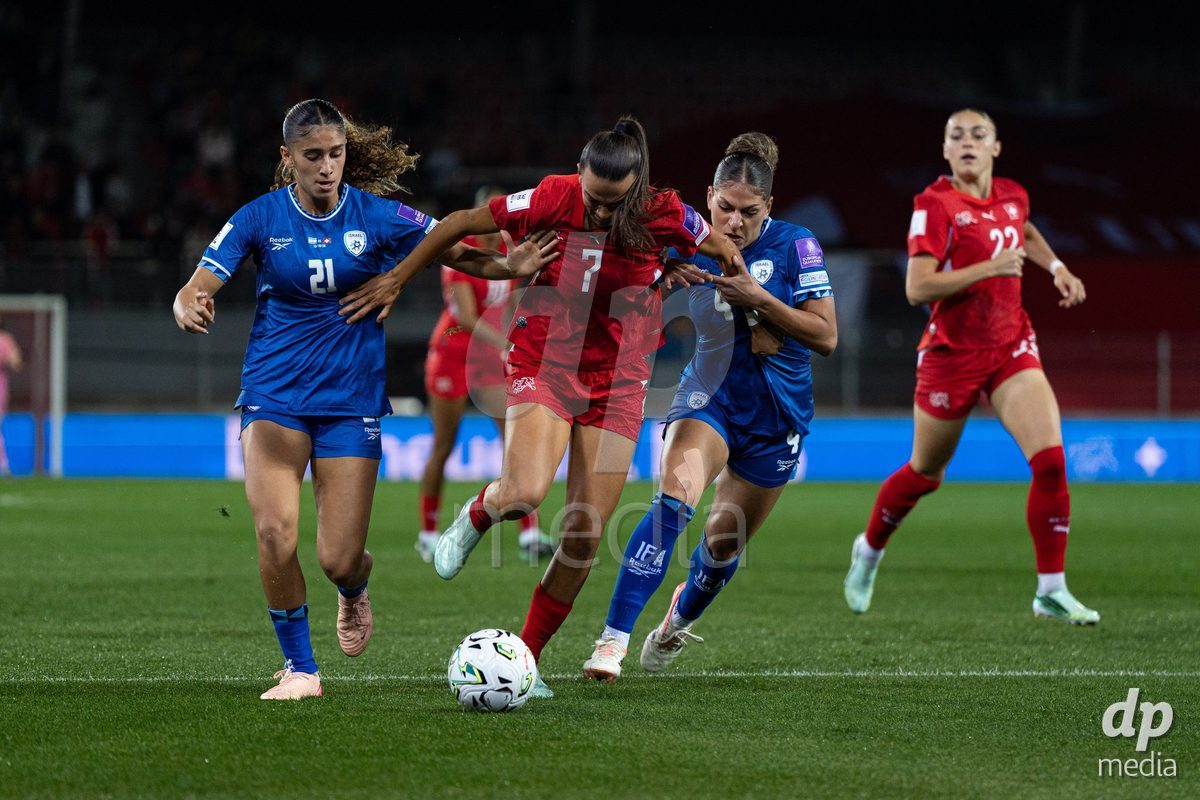 SION, SWITZERLAND, OCTOBER 13 : Riola Xhemaili of Switzerland battles for the ball during the FIFA Women's World Cup 2027 Women's European Qualifiers Play-offs game between Switzerland and Israel at Stade de Tourbillon on October 13, 2026 in Sion, Switzerland.