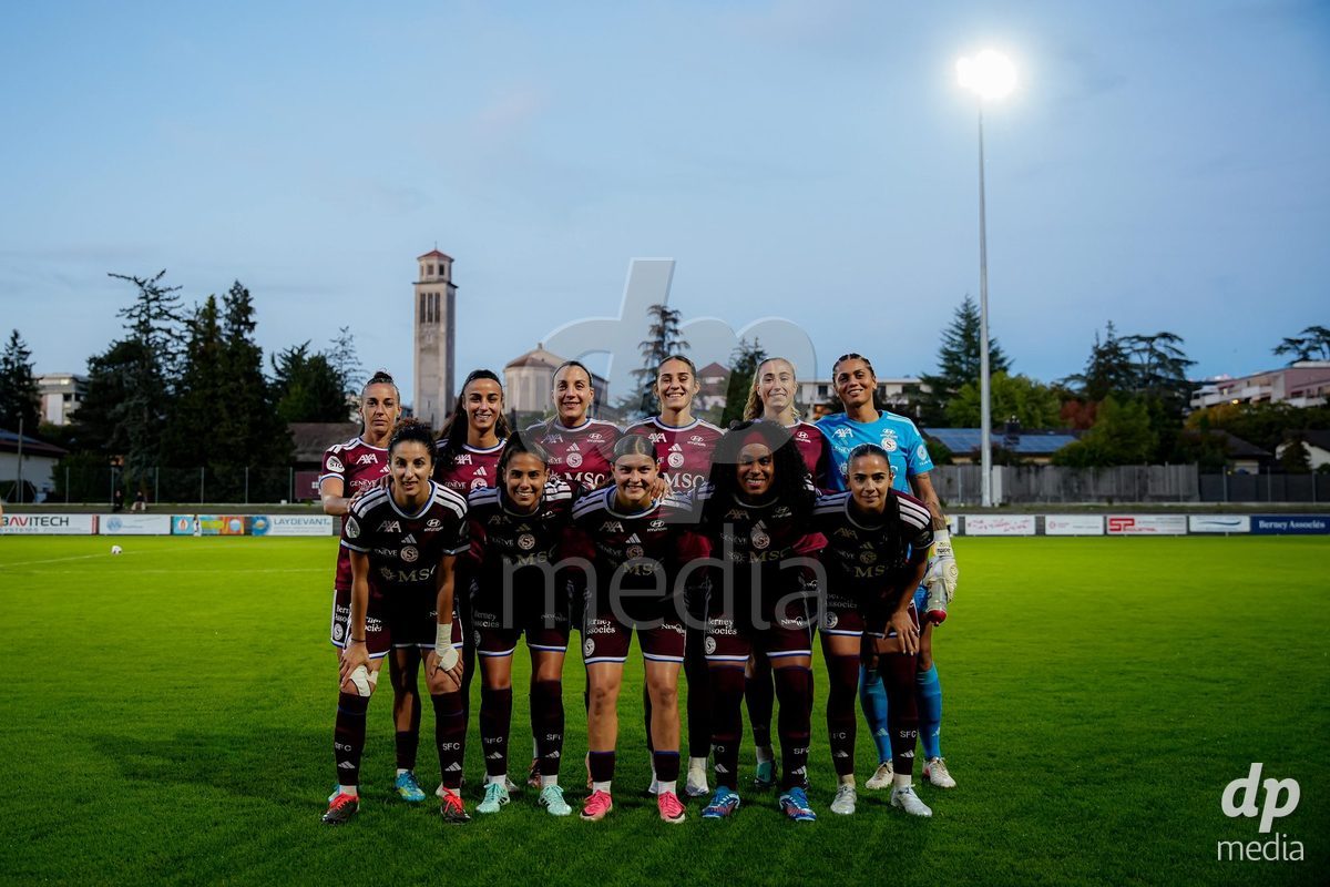 GENEVA, SWITZERLAND - OCTOBER 16: Servette FC Chenois Feminin 11 photo during the AXA Women's Super League match between Servette FC Chenois Feminin and FC Luzern at Stade de Trois-Chene on October 16, 2026 in Geneva, Switzerland.