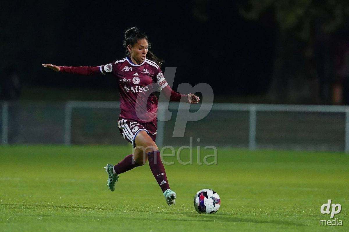 GENEVA, SWITZERLAND - OCTOBER 16: Daina Bourma of Servette FC Chenois Feminin the ball during the AXA Women's Super League match between Servette FC Chenois Feminin and FC Luzern at Stade de Trois-Chene on October 16, 2026 in Geneva, Switzerland.