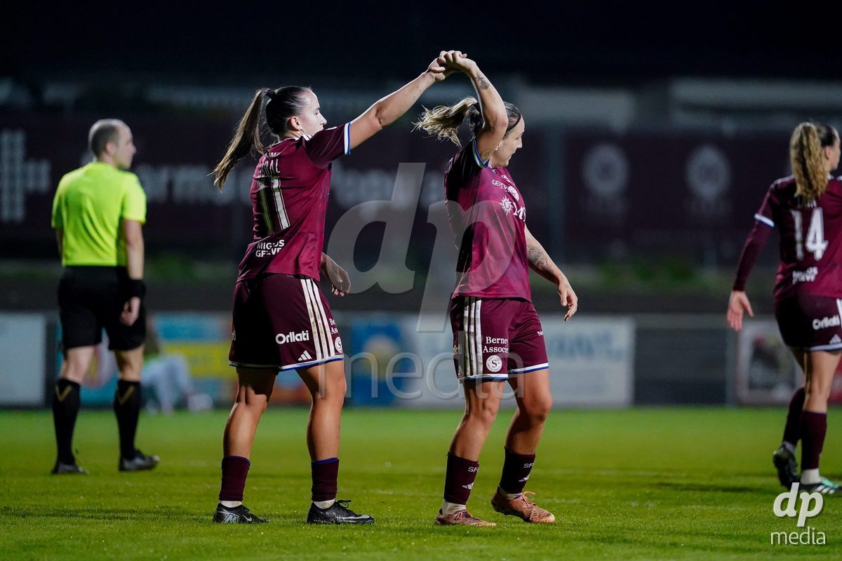 GENEVA, SWITZERLAND - OCTOBER 16: Gloria Marinelli of Servette FC Chenois Feminin celebrating with team after scoring teams third goal during the AXA Women's Super League match between Servette FC Chenois Feminin and FC Luzern at Stade de Trois-Chene on October 16, 2026 in Geneva, Switzerland.