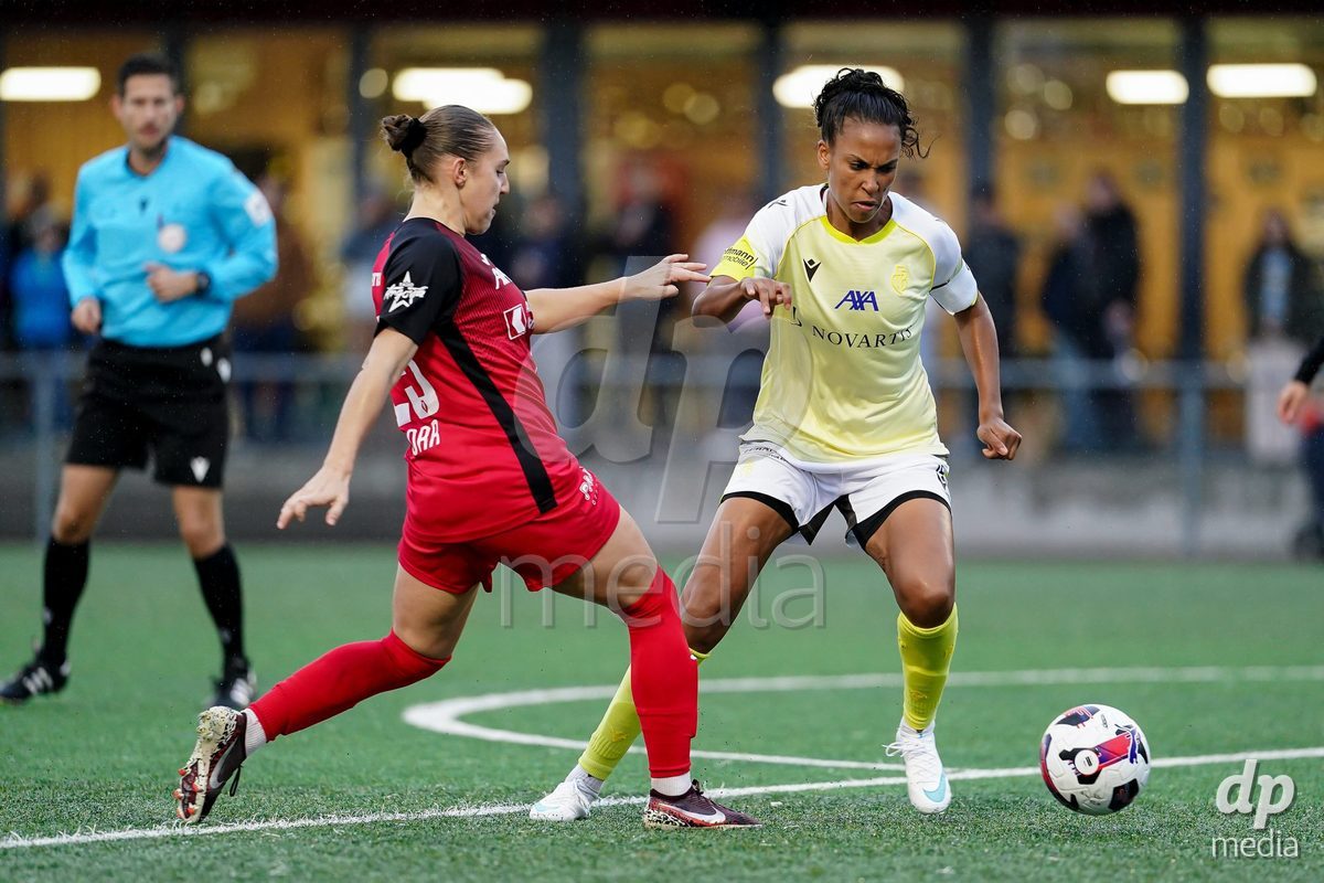 AARAU, SWITZERLAND - OCTOBER 17: Coumba Sow of FC Basel 1893 battles for the ball during the AXA Women's Super League match between FC Aarau Frauen and FC Basel 1893 at Sportanlage Schachen on October 17, 2026 in Aarau, Switzerland.