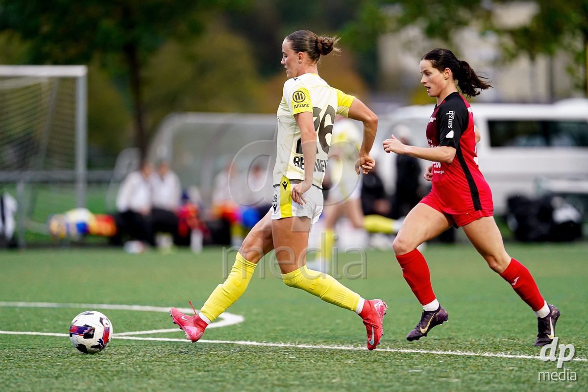 AARAU, SWITZERLAND - OCTOBER 17: Mia Bennewitz of FC Basel 1893 controls the ball during the AXA Women's Super League match between FC Aarau Frauen and FC Basel 1893 at Sportanlage Schachen on October 17, 2026 in Aarau, Switzerland.
