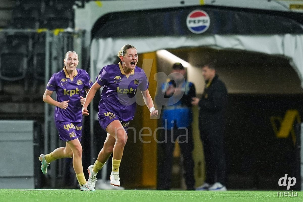 BERN, SWITZERLAND - OCTOBER 17: Leonie Koster of BSC YB Frauen celebrates the third team goal during the AXA Women's Super League match between BSC YB Frauen and GC Frauenfussball at Wankdorf Stadion on October 17, 2026 in Bern, Switzerland.
