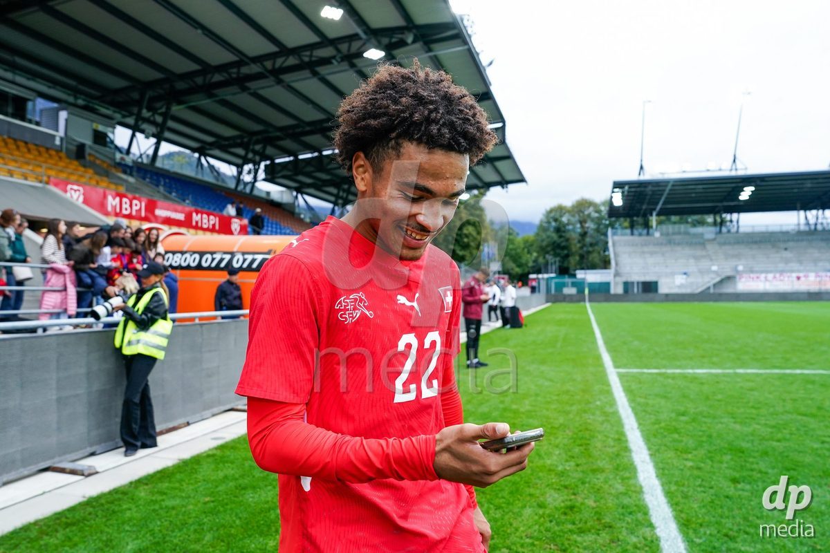 VADUZ, LIECHTENSTEIN - OCTOBER 18: Nolaan Stifani of Switzerland celebrates after the victory during the UEFA European Under-17 Qualifier match between Switzerland and Spain at Rheinpark Stadion on October 18, 2026 in Vaduz, Liechtenstein.