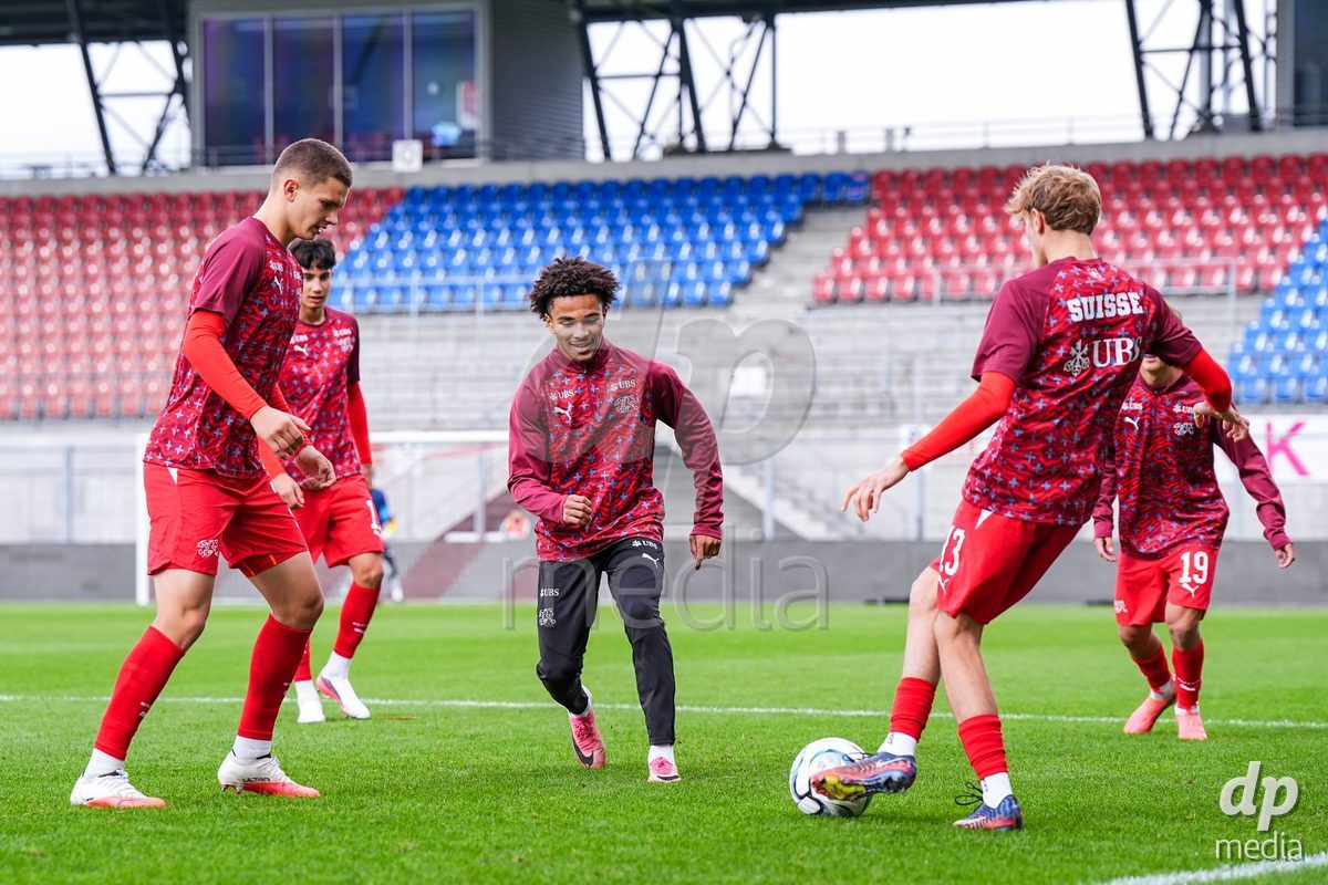 VADUZ, LIECHTENSTEIN - OCTOBER 18: Warm-up during the UEFA European Under-17 Qualifier match between Switzerland and Spain at Rheinpark Stadion on October 18, 2026 in Vaduz, Liechtenstein.